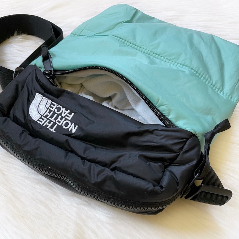 The North Face Women’s Nuptse Crossbody Bag - Picture 4 of 9
